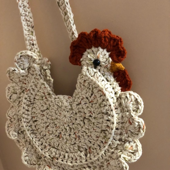 Crochet Chicken Shoulder Bag - Picture 2 of 3